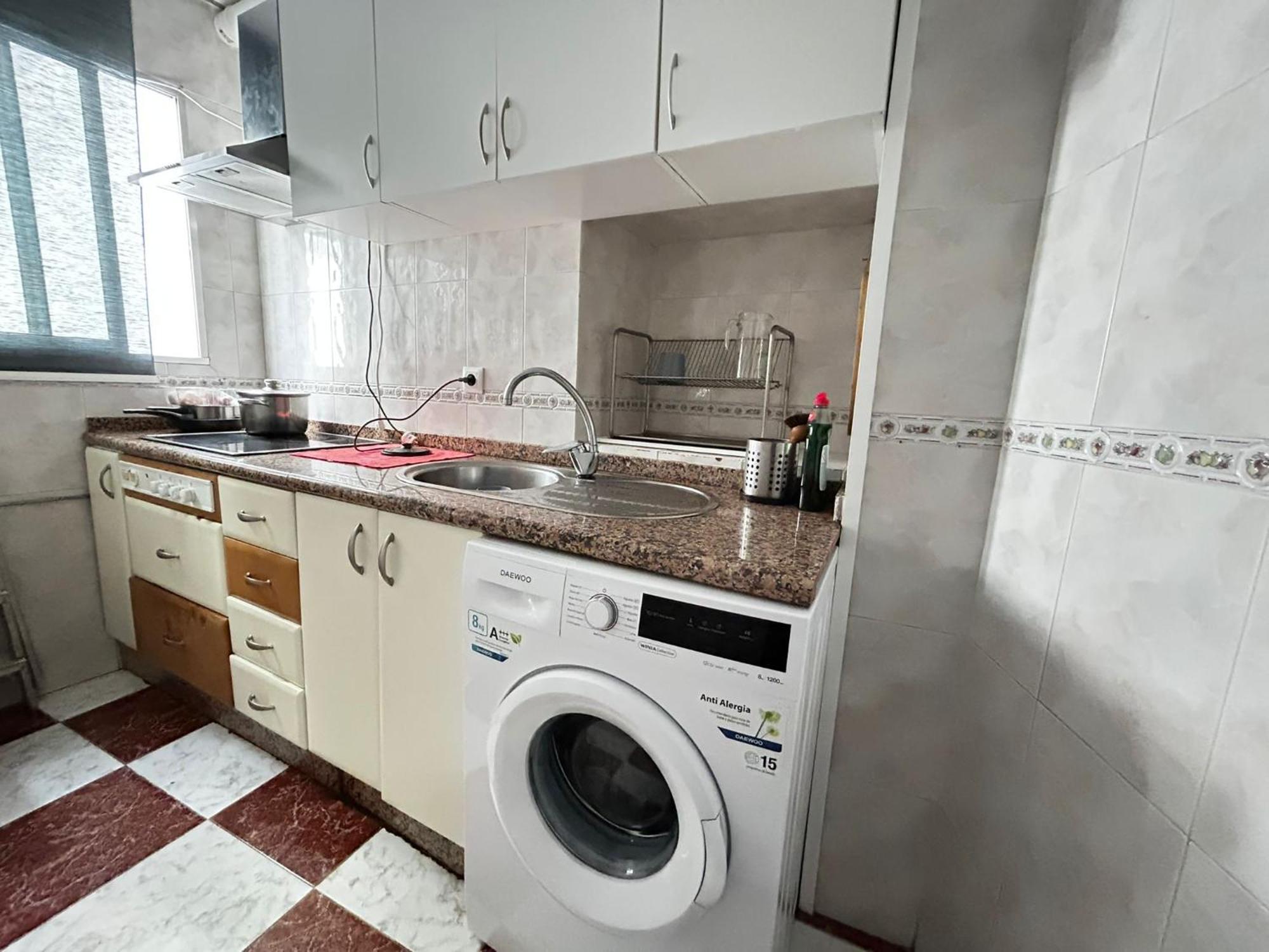 Santa Isabel Low Cost Rooms In Private House Seville Phòng bức ảnh